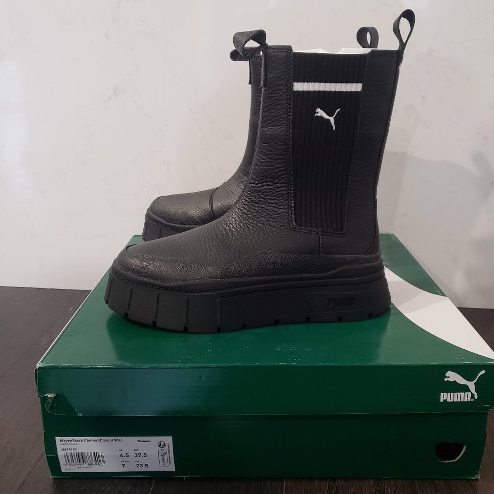BNIB Platform Chelsea Boot